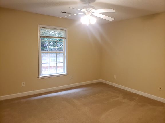 3rd image of 14 Rolling River Way #14
