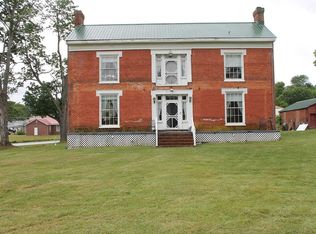 508 Blue Hills Dr, Glade Spring, VA 24340