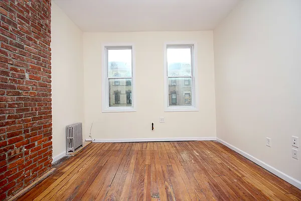 Rented by Nooklyn NYC LLC | media 24