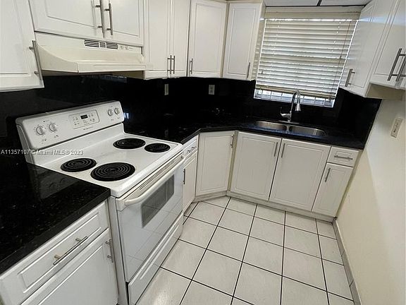 5th image of 10 NW 87th Ave APT B220