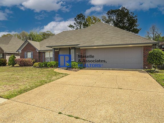 4th image of 169 Harvey Cir
