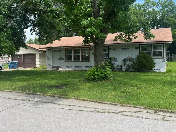 111 N Park Blvd, Coffeyville, KS 67337