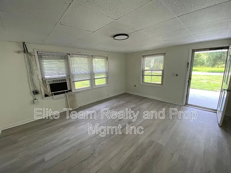 10646 Cyclone Dr — Photo 3