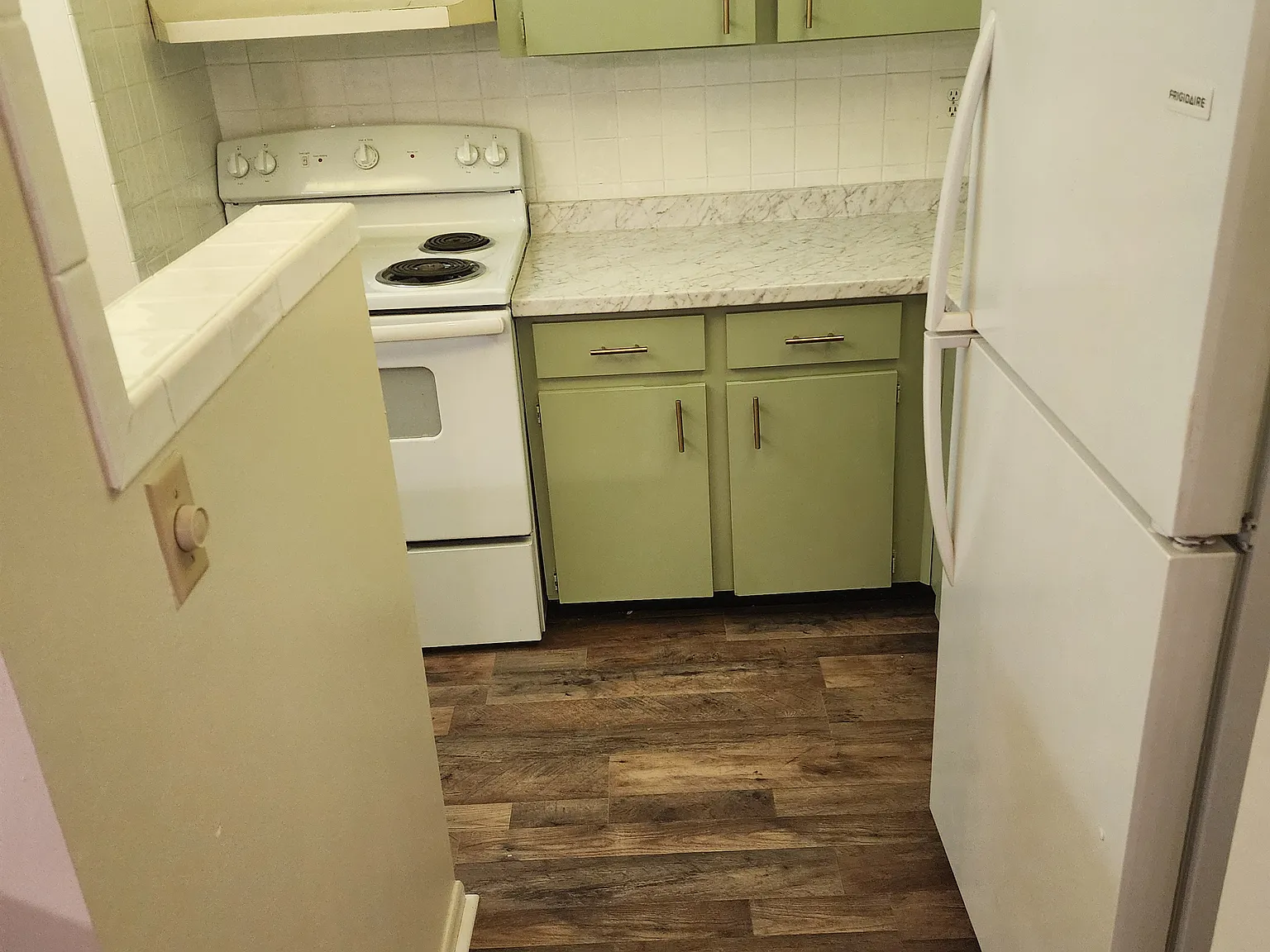 2 bed, 897 sqft, $1,700 — Photo 3