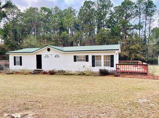 143 Pine Hill Cir, Enigma, GA 31749