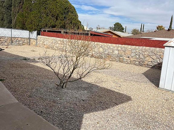 5th image of 2800 Escarpa Dr