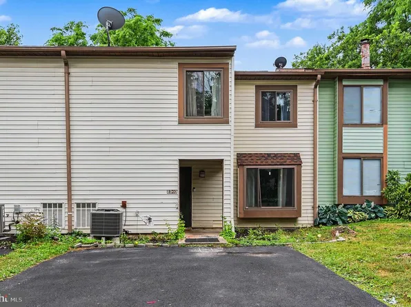 2303 Ionoff Rd, Harrisburg, PA 17110