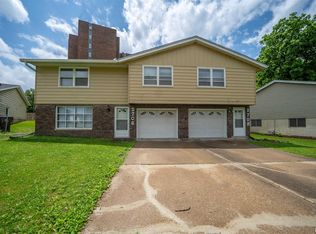 2706 W Millbrook Ct, Peoria, IL 61615