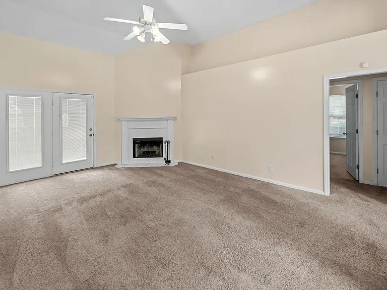 119 Pampas Dr — Photo 10