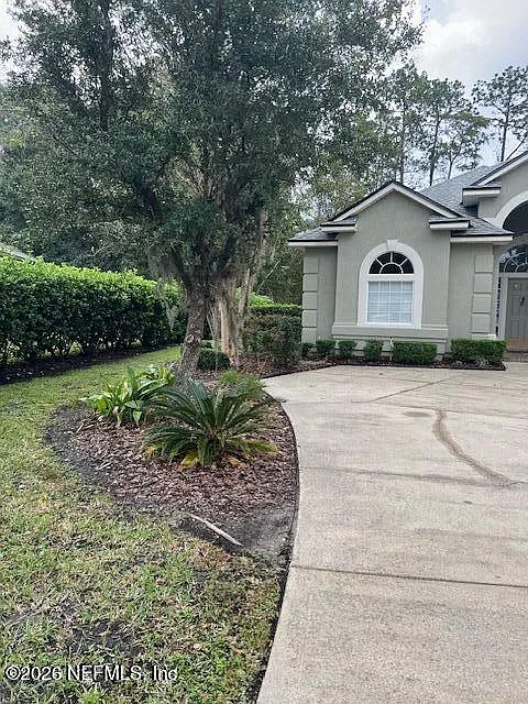 3 bed, 2.0 bath, 1853 sqft, $2,800 — Photo 3