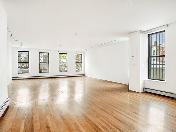 5th image of 517 E 11th St APT 4