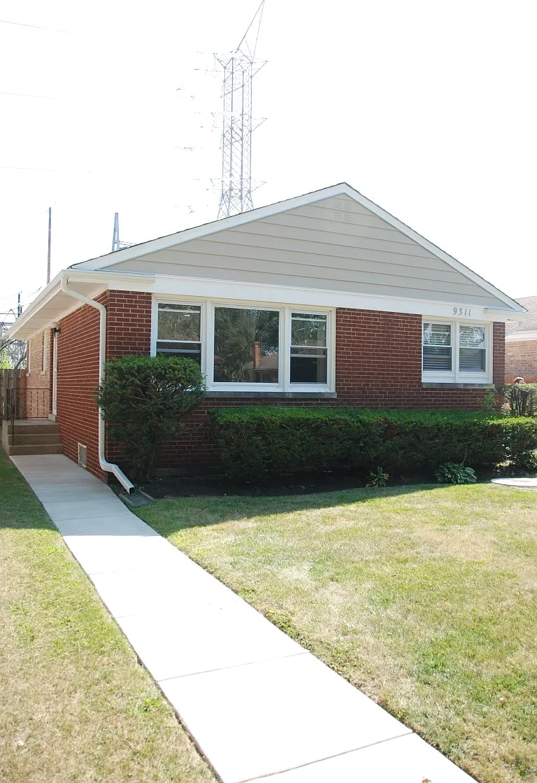 3 bed, 1800 sqft, $2,895 — Photo 1