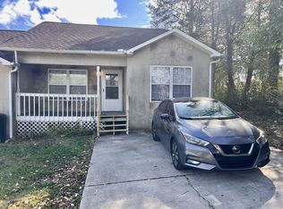 200 Stone Henge Ln, Jacksboro, TN 37757