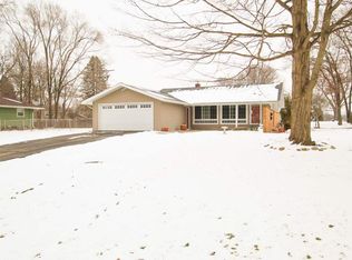 2318 Ridgeway Rd, Jackson, MI 49203