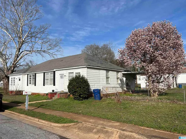 302 E Damon Ave, Talladega, AL 35160