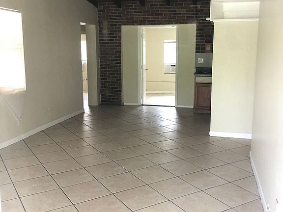2nd image of 1537 NW 18th Ct