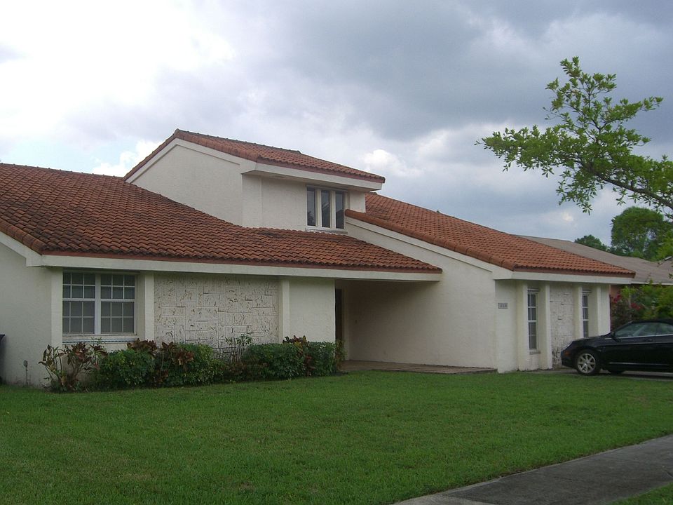 11520 SW 92 St.