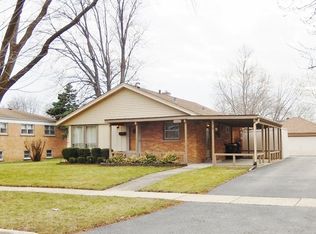 1012 Allen Ave, West Chicago, IL 60185