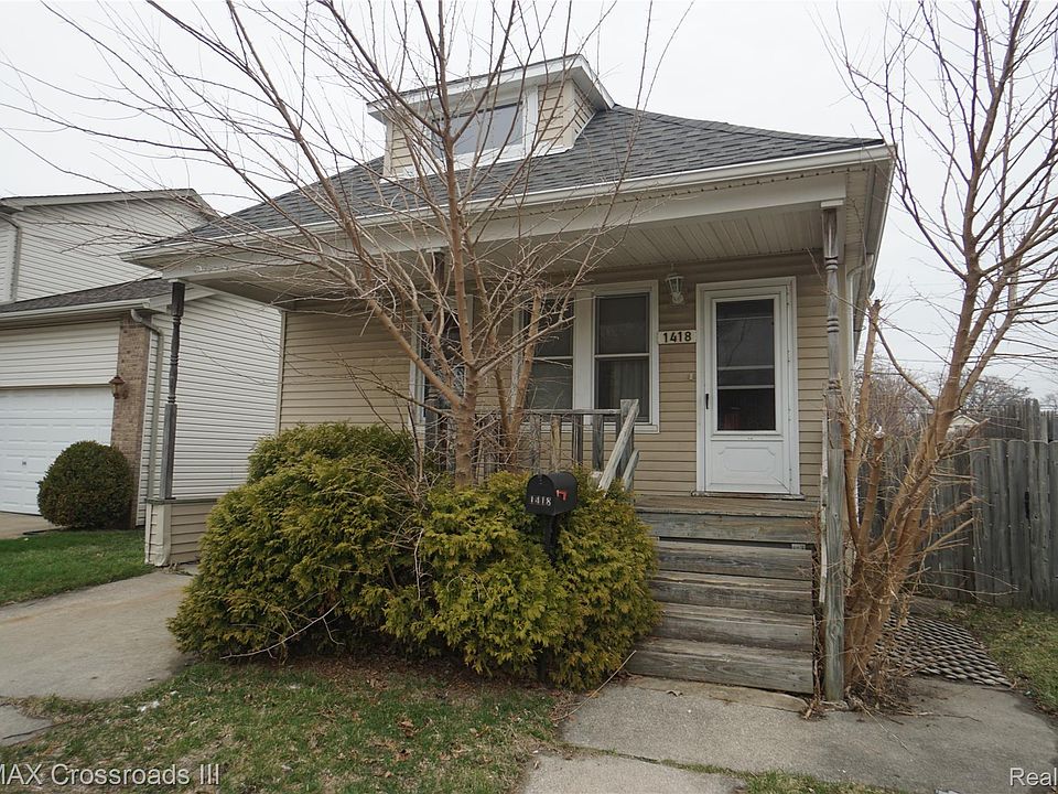 1st image of 1418 Hanford Ave
