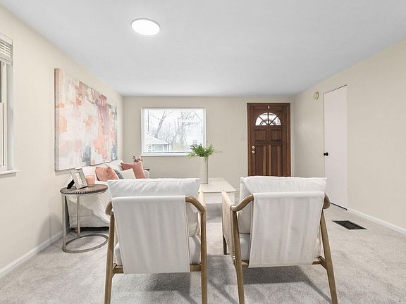 4th image of 2205 Parkview Pl