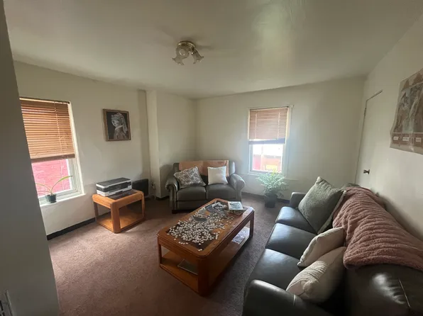 3207 Kennett Sq #2, Pittsburgh, PA 15213