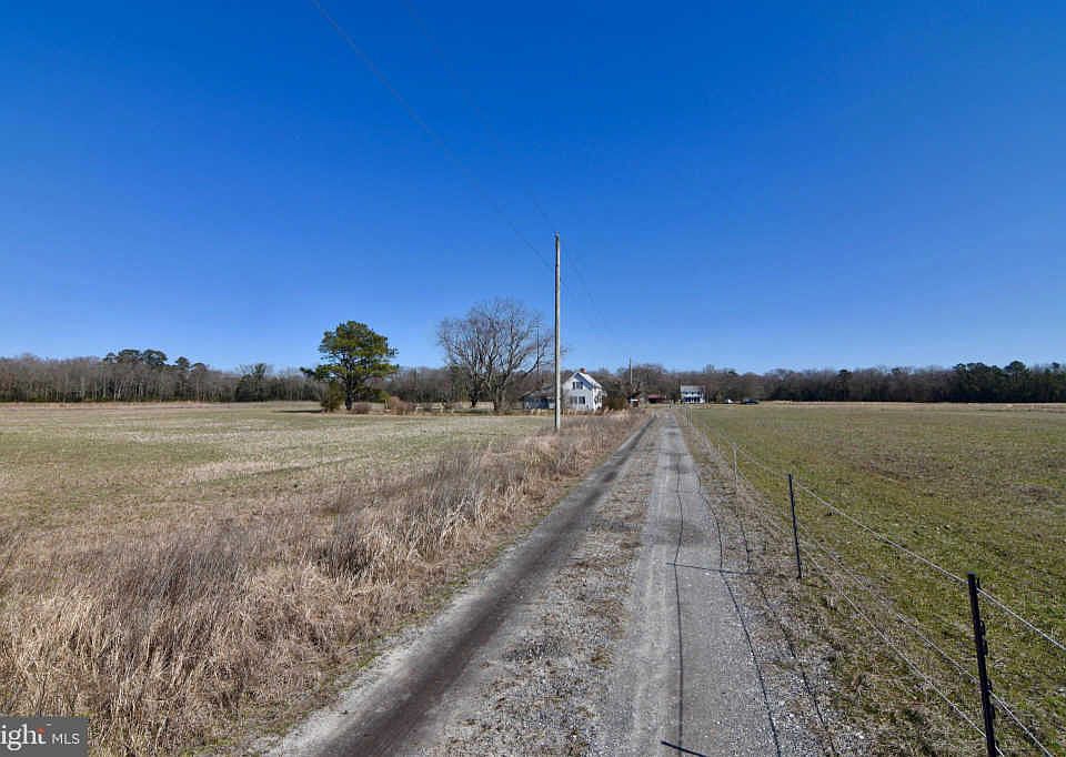 1st image of 36136 Layton Ln