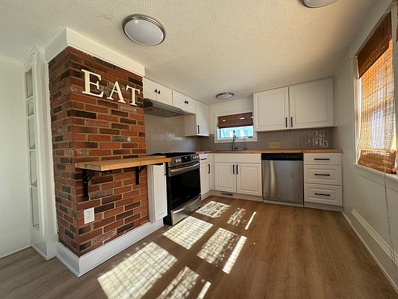 2nd image of 31 Fountain St #1