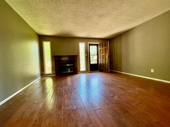 5th image of 317 NW Highland Ln