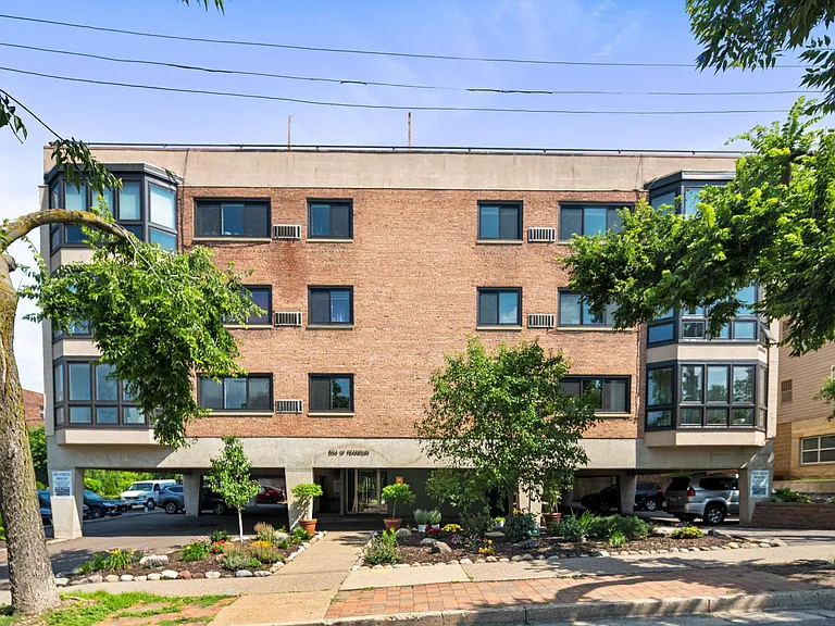 504 W Franklin Ave #2C — Photo 11