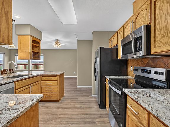 3rd image of 935 Cypress Ct #A
