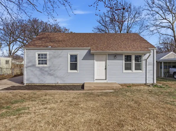 1734 S Madison Ave, Wichita, KS 67211