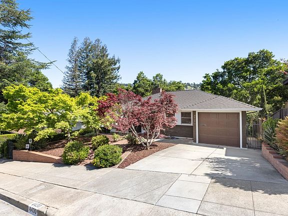 2nd image of 4430 Reinhardt Drive
