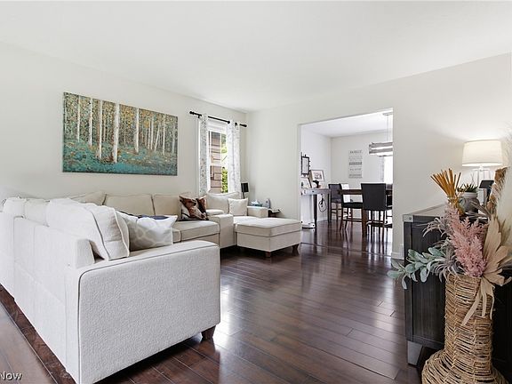 4th image of 2287 W 42nd St