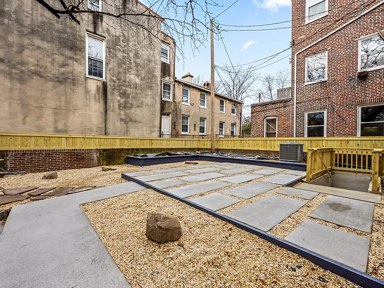 1202 Bolton St #1 — Photo 16