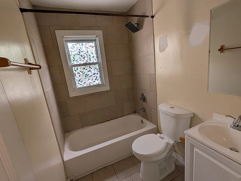 18 Townsend Ave #18 — Photo 16