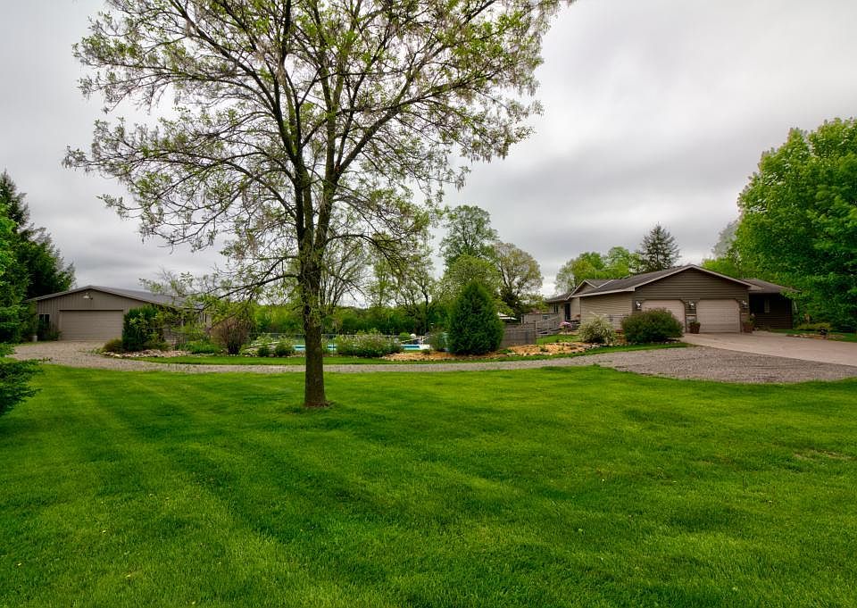 1st image of 21172 Victory Ln