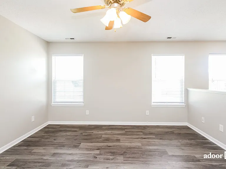 6221 Long River Ln — Photo 7