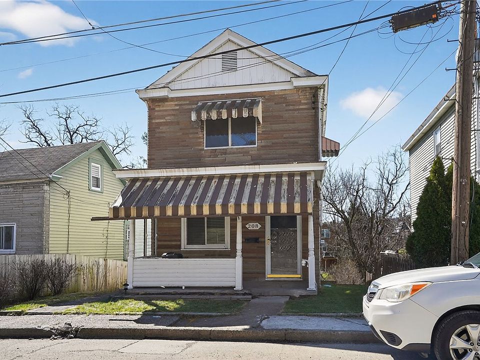 1st image of 208 E Woodford Ave