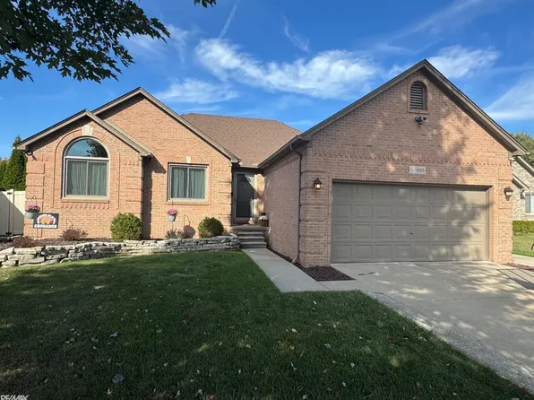 46835 Putnam Ct, Chesterfield, MI 48047