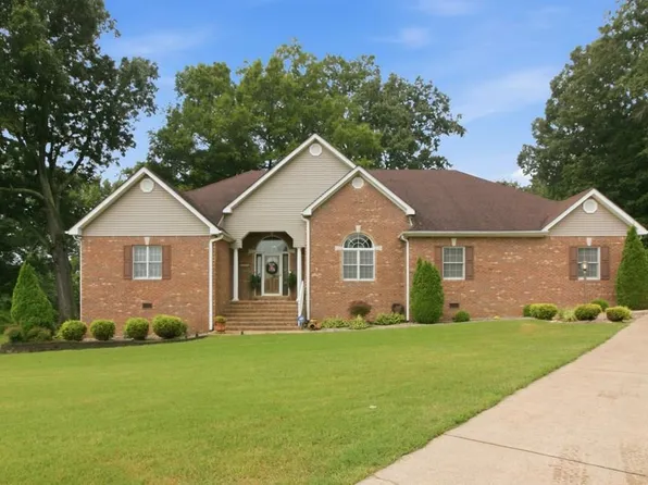 1305 Oakbrook Dr, Paris, TN 38242