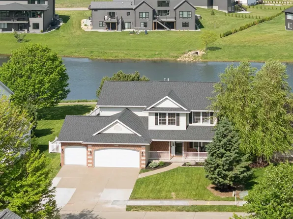 5838 Belle Ave, Davenport, IA 52807