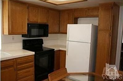 4th image of 40215 Village 40