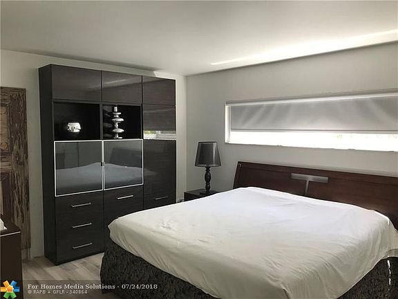 5th image of 3209 NE 36th St APT 1