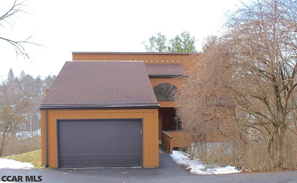 634 Glenn Rd photo 1
