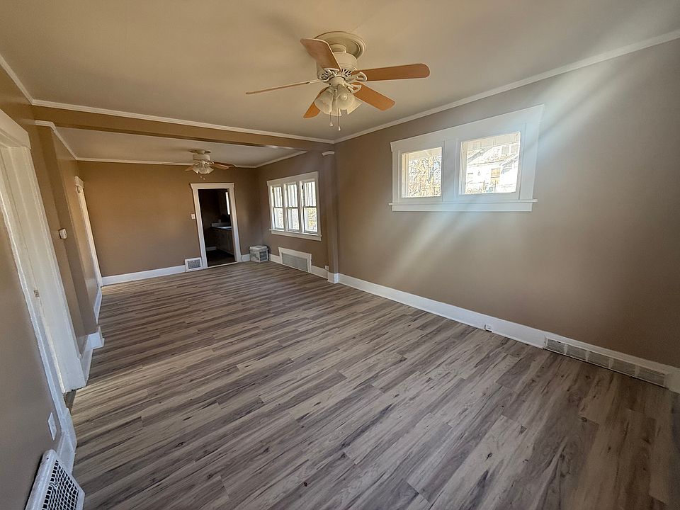 1st image of 4546 N 40th Ave