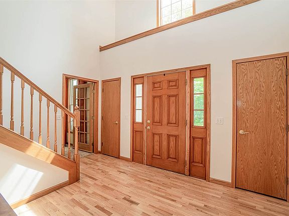 3rd image of 3681 E Acorn Ln