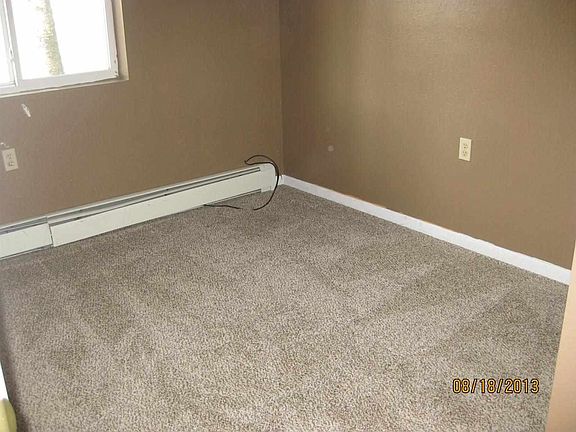4th image of 30 Wintergreen Cir