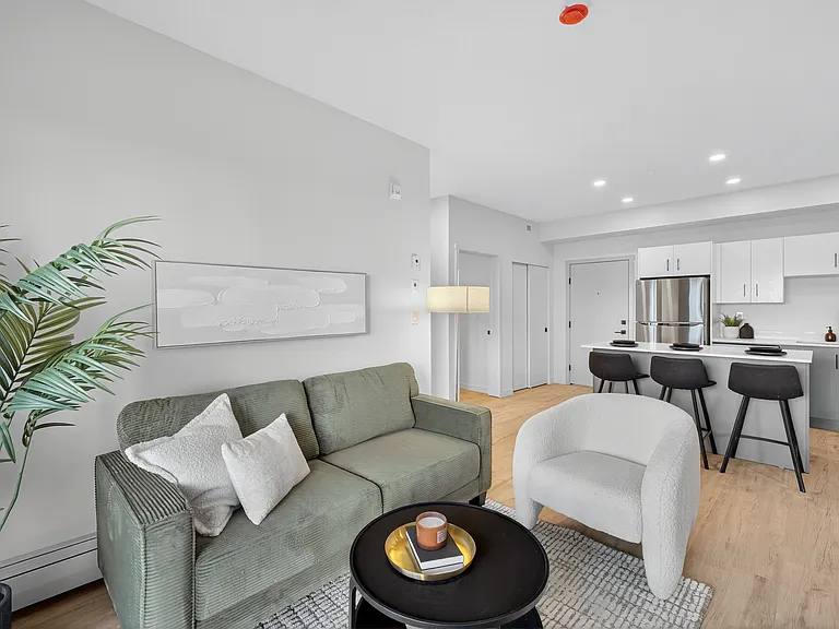 355 Clareview Station Dr NW — Photo 6