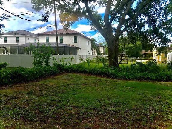 3rd image of 3214 Marlin Ave