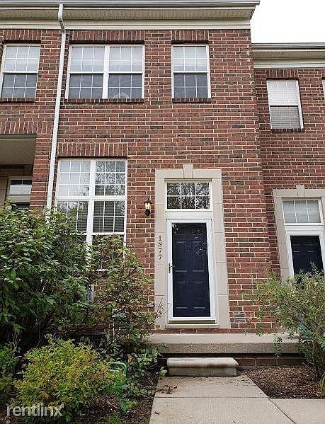 1st image of 1877 Lindsay Ln